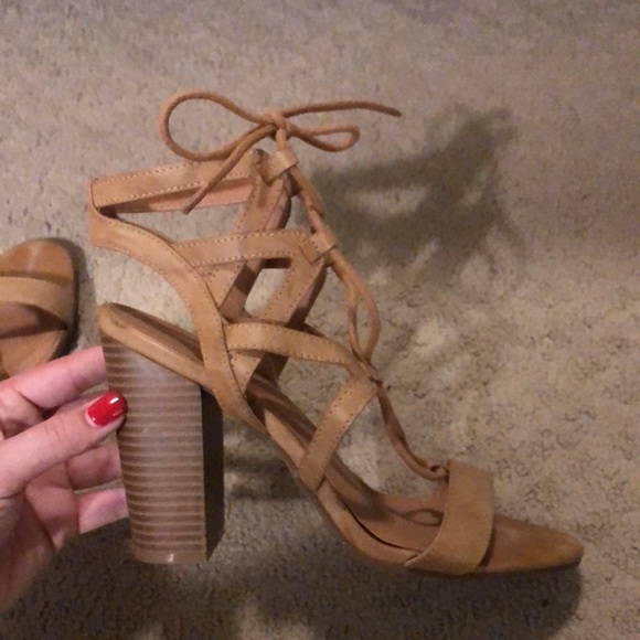 Strappy heels from Altr’d State - Picture 4 of 4